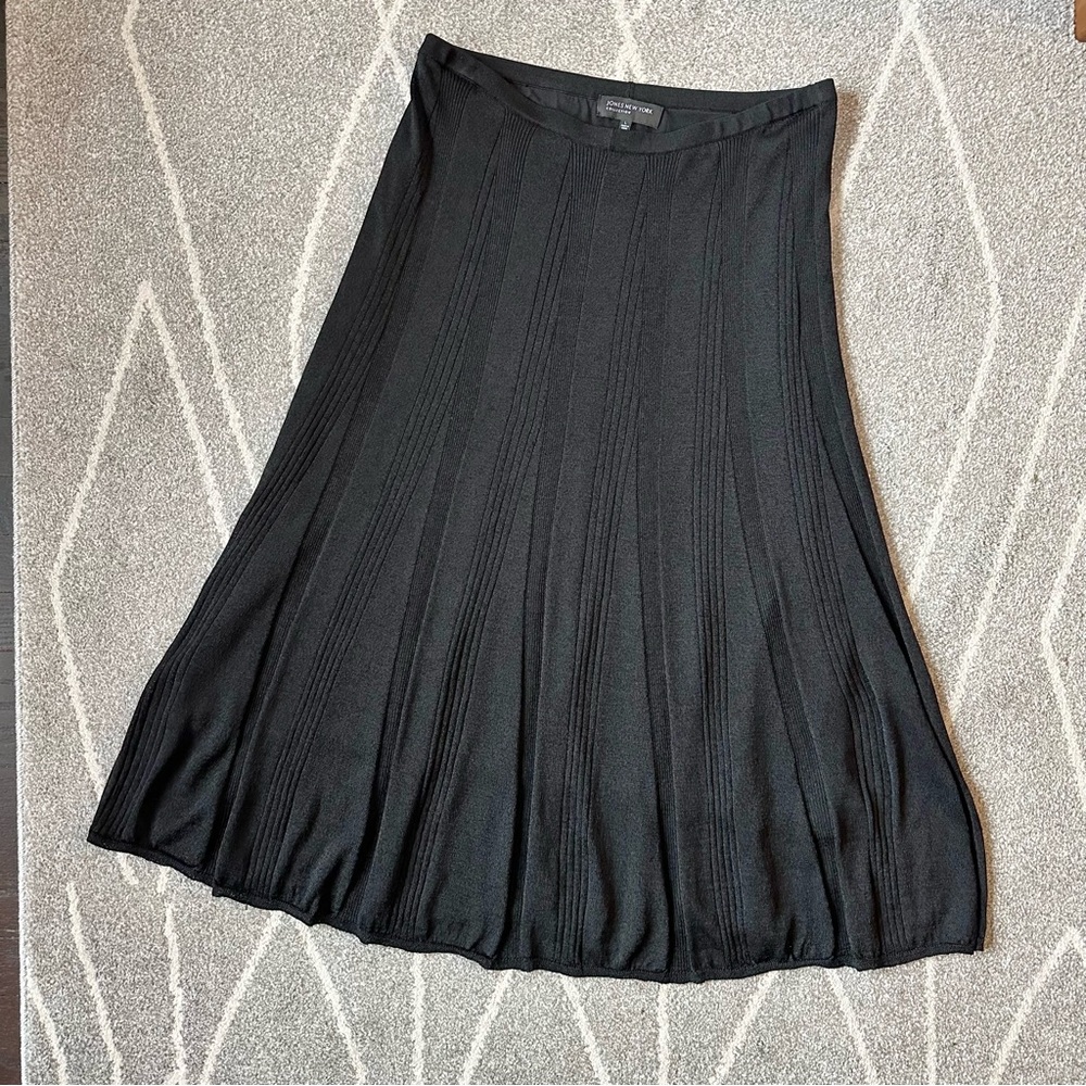 Jones New York Black Slinky Knit A-line Midi Skirt